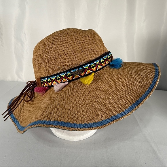 Sand and Sun beach hat - Picture 2 of 7